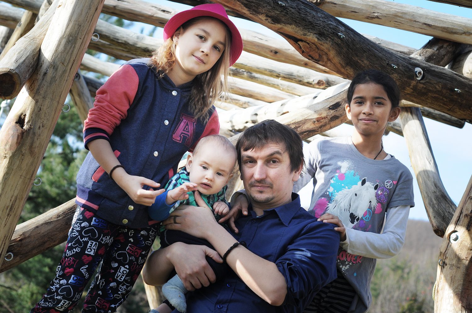 Juraj Hipš so svojimi deťmi